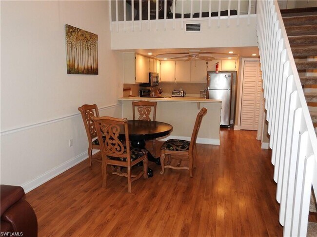 Building Photo - 12918 Meadowood Ct