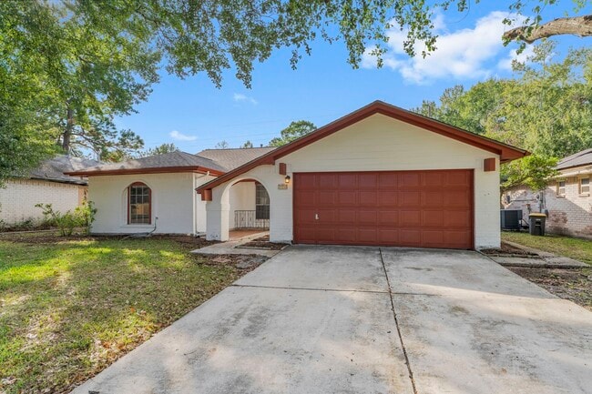 Building Photo - 17219 Camberwell Green Ln