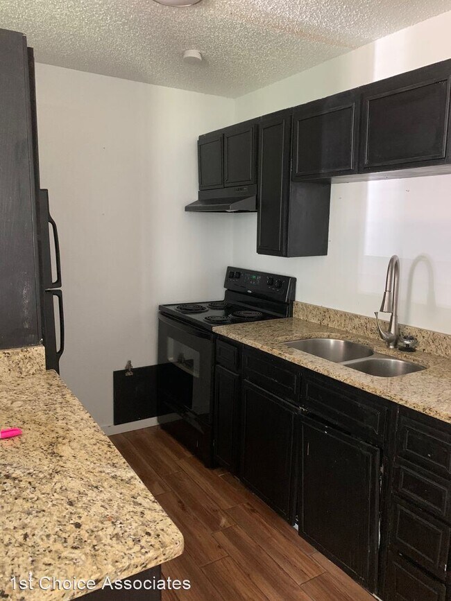 Foto del edificio - 2 br, 1 bath House - 4911 Ben Day Murrin B...