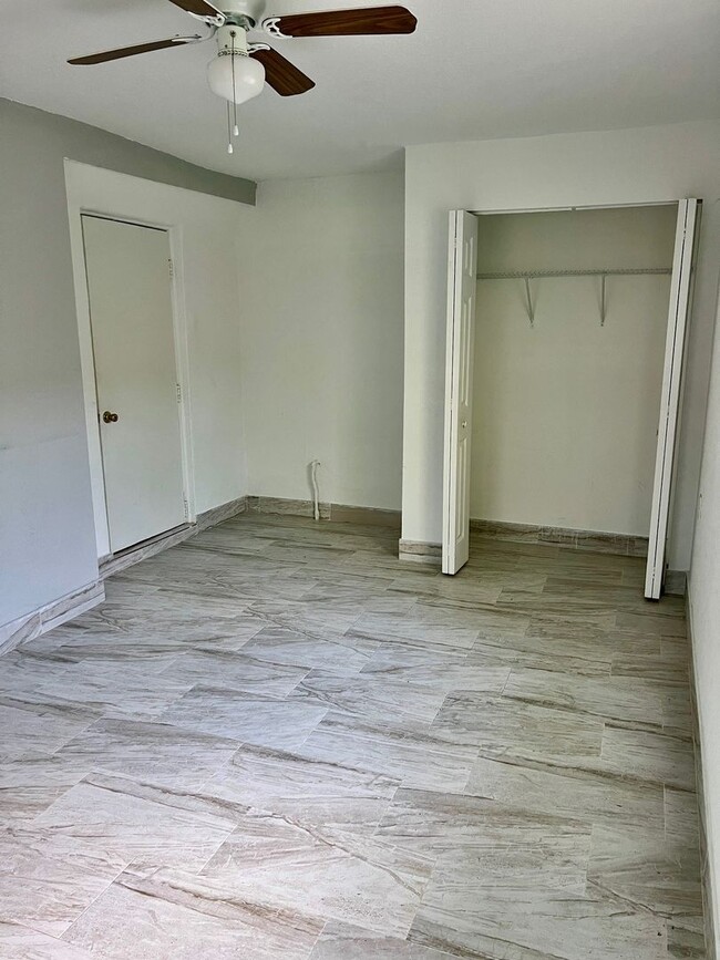 Foto del edificio - 260 SW 8th Ave