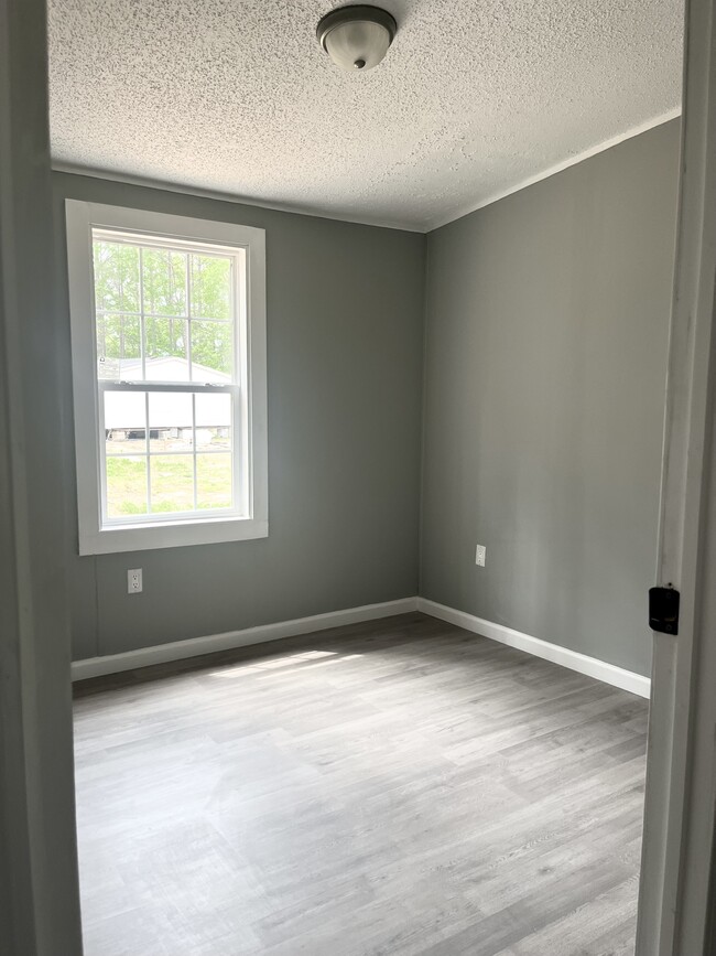 Foto del edificio - 422 Dundee Cir