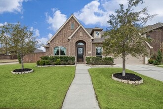 Building Photo - 16503 Whiteoak Canyon Dr