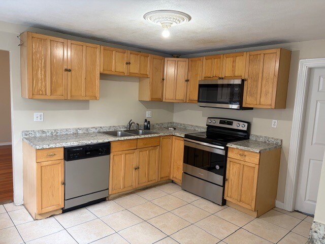 Foto principal - 84 Vernal St