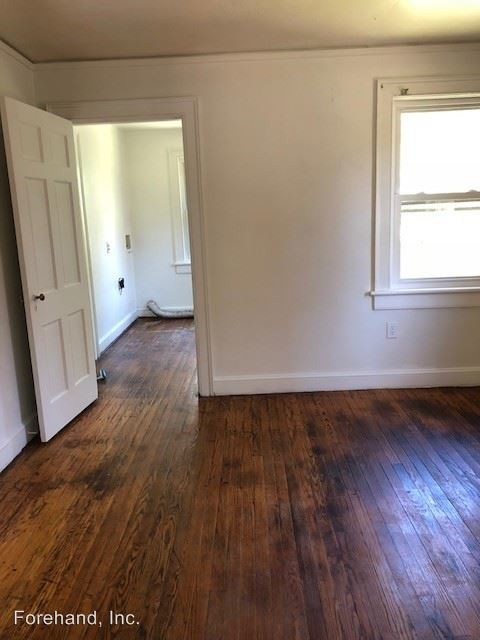 Foto del edificio - 214 Langhorne Ln