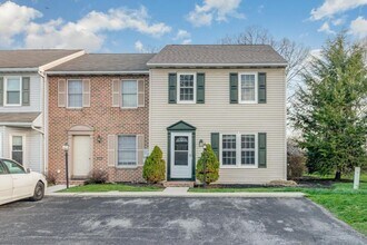 Building Photo - 618 Park Ridge Dr