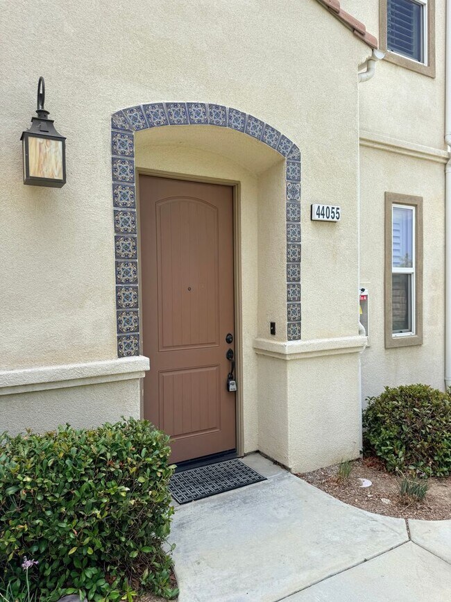 Building Photo - 3 Bedroom Town home for rent in South Temecula