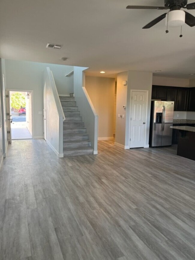 Foto del edificio - 4 Bedroom House in Mountain Edge