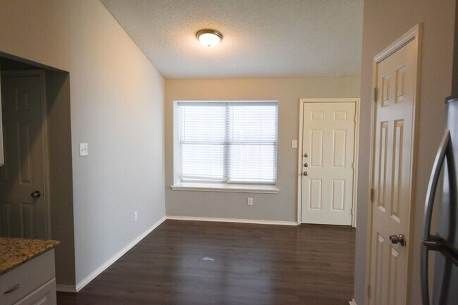 Building Photo - 9083 Creede Trl