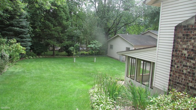 Foto del edificio - 2288 Olde Farm Dr