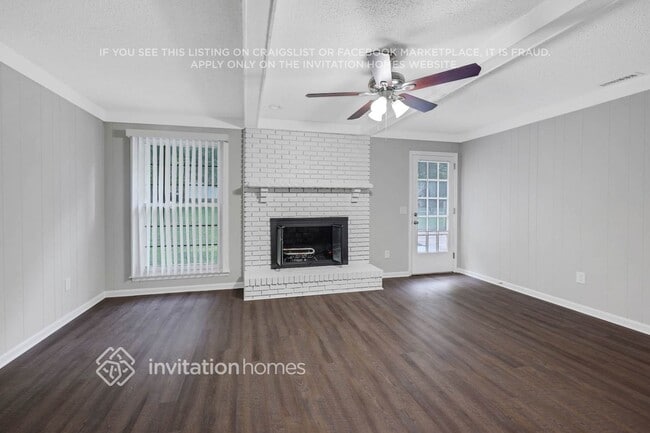 Building Photo - 123 Woodvale Dr