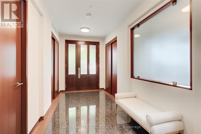 Building Photo - 89 Kingsway Crescent