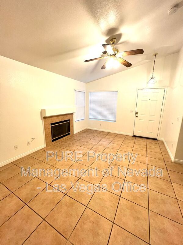 Building Photo - 5342 Chela Dr