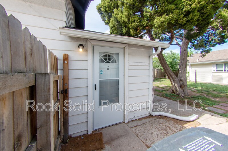 Foto principal - 516 E 6th St