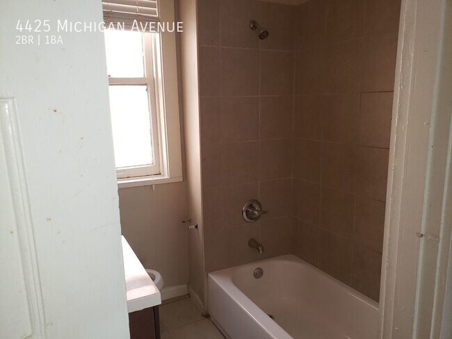 Foto del edificio - Spacious South City 2 Bedroom
