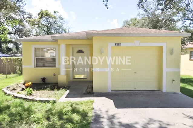 Foto principal - 3709 E Grove St