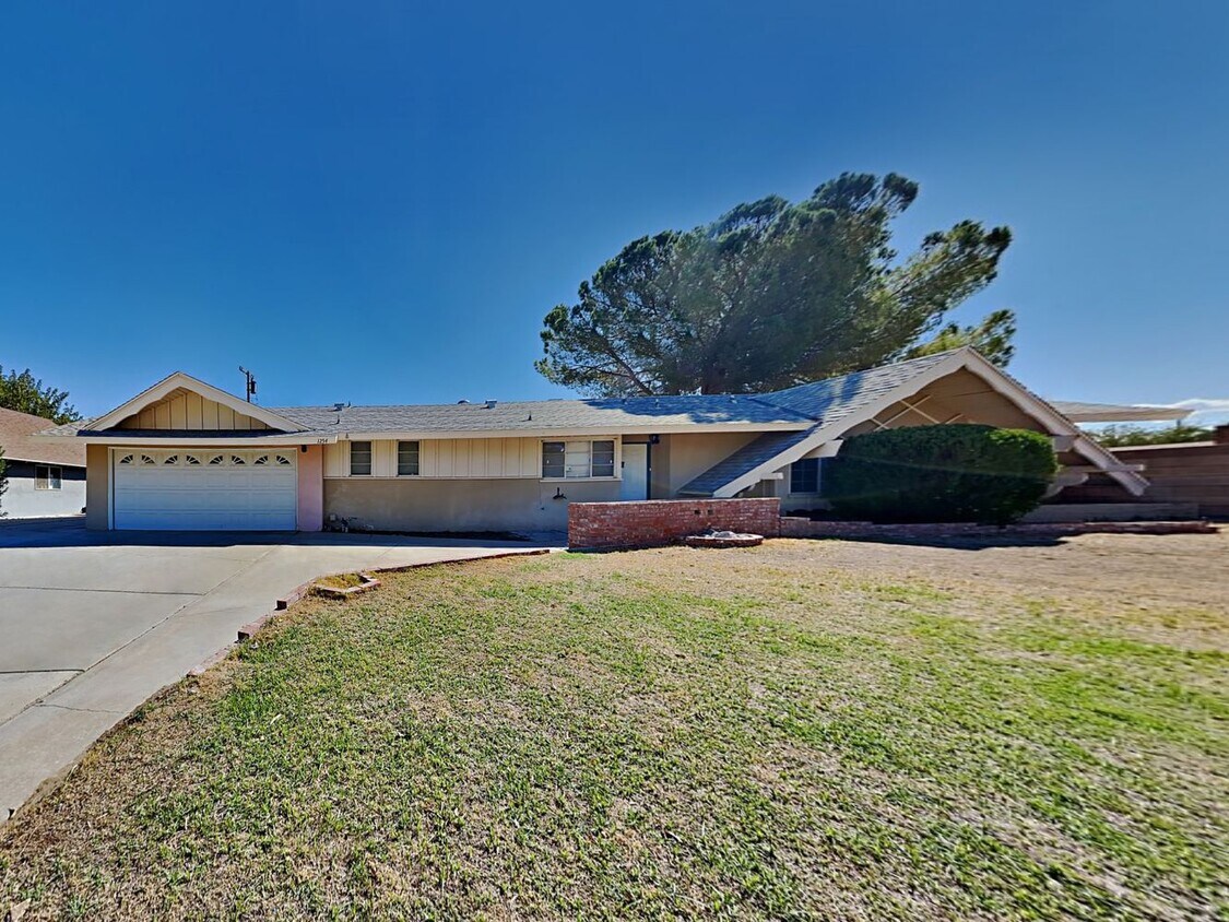 1255 E Ave J2 Houses in Lancaster, CA Westside Rentals