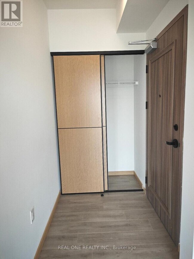 Photo du bâtiment - 3421 Sheppard Ave E