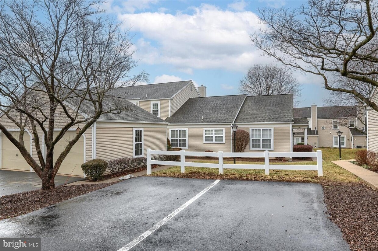 1304 Cambridge Ct, Palmyra, PA 17078 Townhome Rentals in Palmyra PA