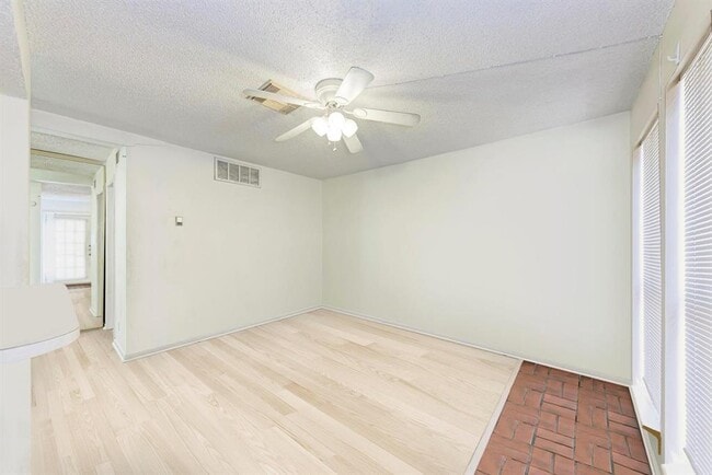 Building Photo - 2110 Rio Grande St
