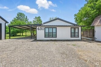 Building Photo - 430 Goliad Cir