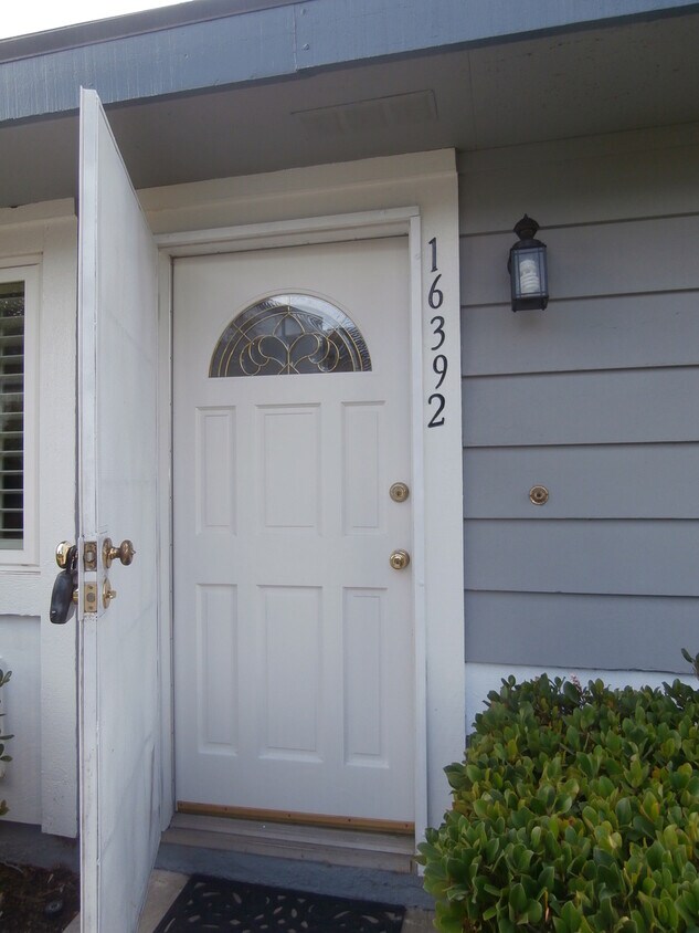 Foto principal - North HB Single Story 2 bedroom 1 bathroom...