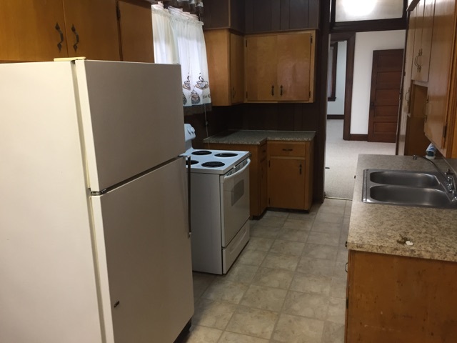 Kitchen - 1025 State St