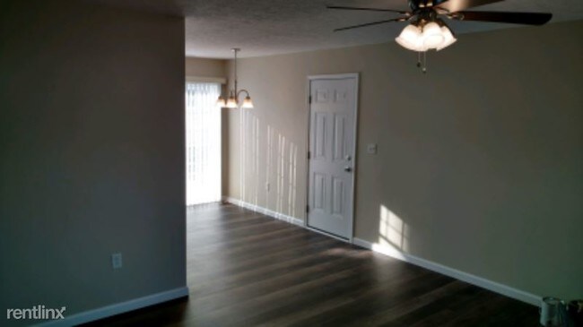 Building Photo - 3 br, 2 bath House - 2003 Blue ridge drv