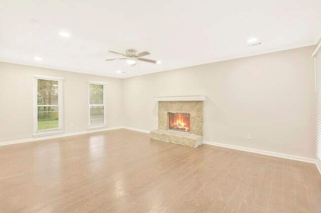 Building Photo - 1025 Bass Ct