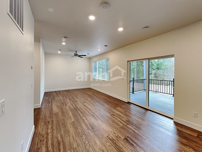 Foto del edificio - 4216 177th St E