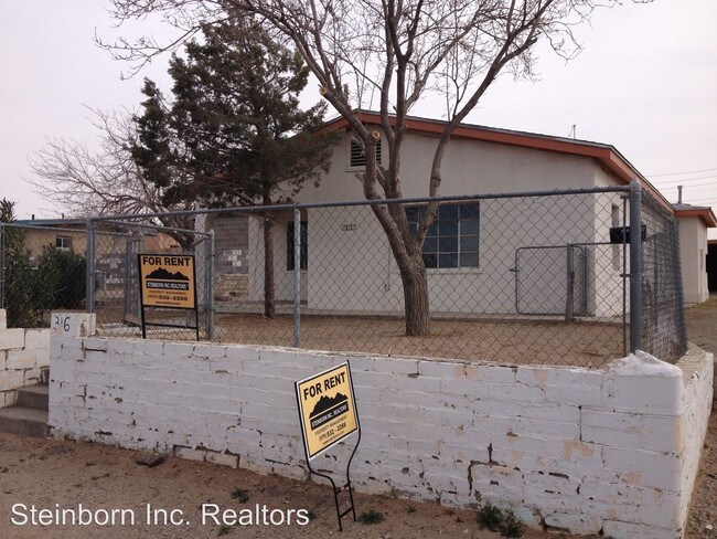 Building Photo - 316 E Picacho Ave