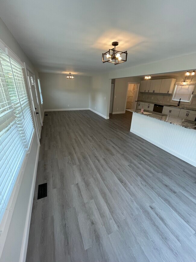 Foto del edificio - 241 Madison Ave