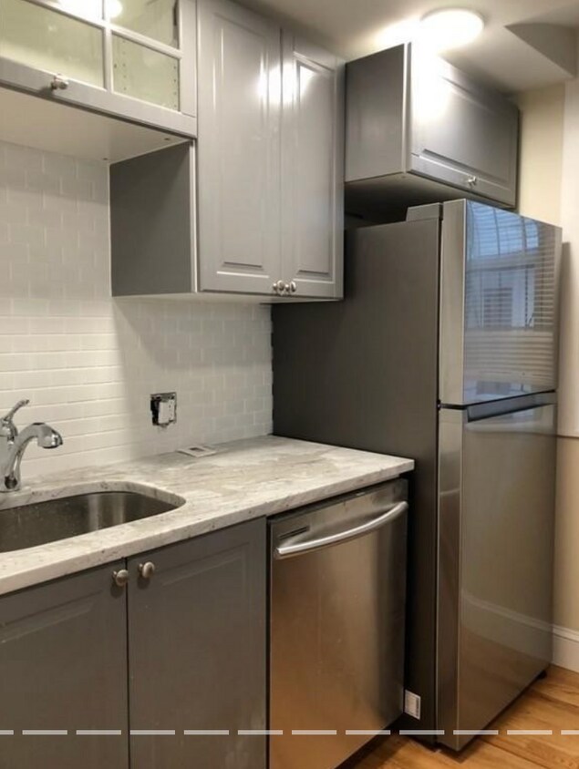 Primary Photo - 61 Park Dr