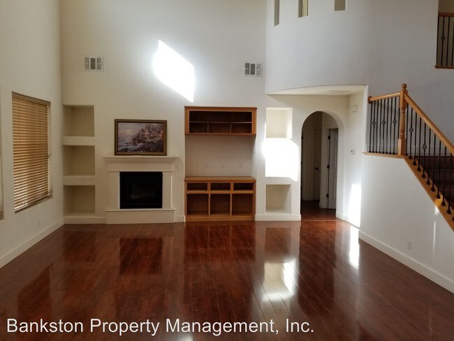 Foto del edificio - 5 br, 3 bath House - 299 Campbell