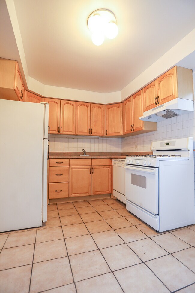 Foto del edificio - 5701 N Kimball Ave