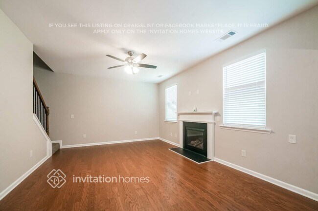 Foto del edificio - 4480 Lippencott Ln