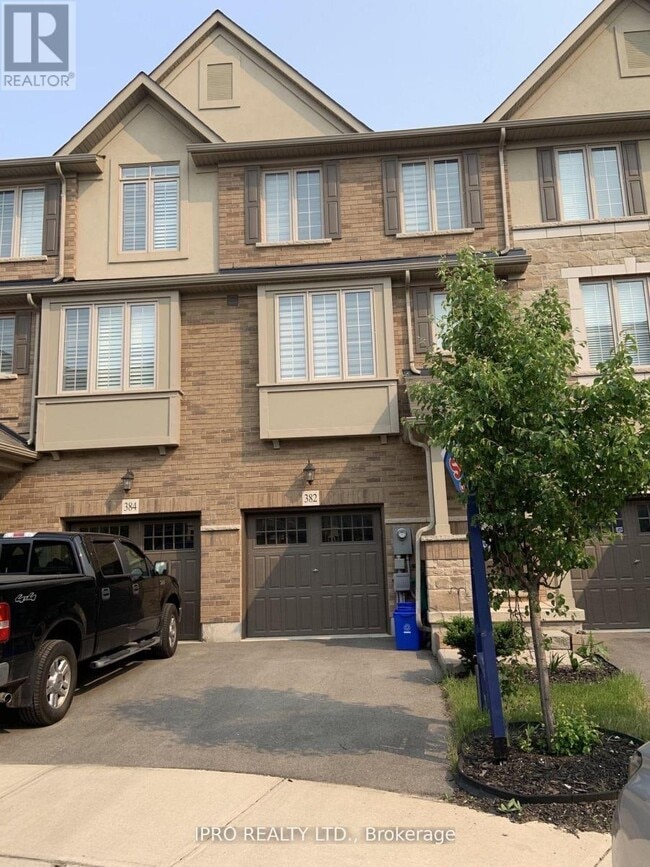 Building Photo - 382 Belcourt Cmn