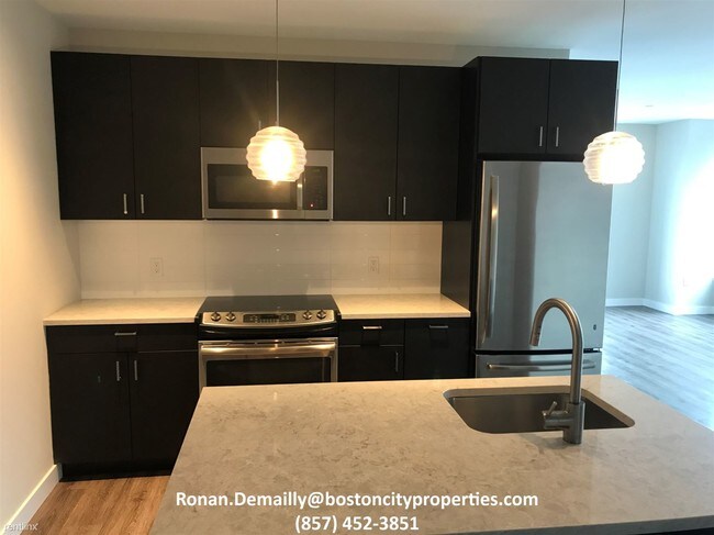 Building Photo - 3 br, 2 bath  - 85 Northern Ave # 105