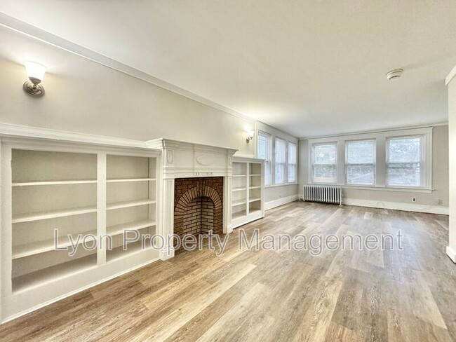 Foto del edificio - 545 Smithfield Rd