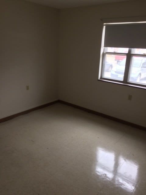 Building Photo - 300 W Hauser St