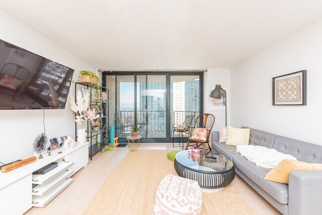 Building Photo - 3660 North Lake Shore Drive Apt #804, Chic...