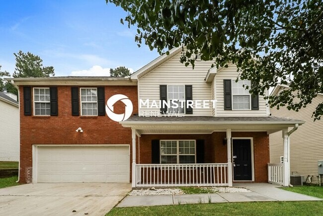4 Bedroom Pet-Friendly Home in Rex, GA with Main Street Renewal - 4 Bedroom Pet-Friendly Home in Rex, GA with Main Street Renewal
