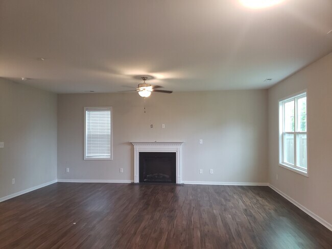 Building Photo - 169 Chatfield Dr.