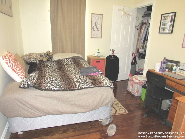 Building Photo - 16 Sewall St