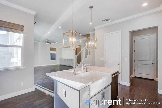 Building Photo - 931 Bracken Ct