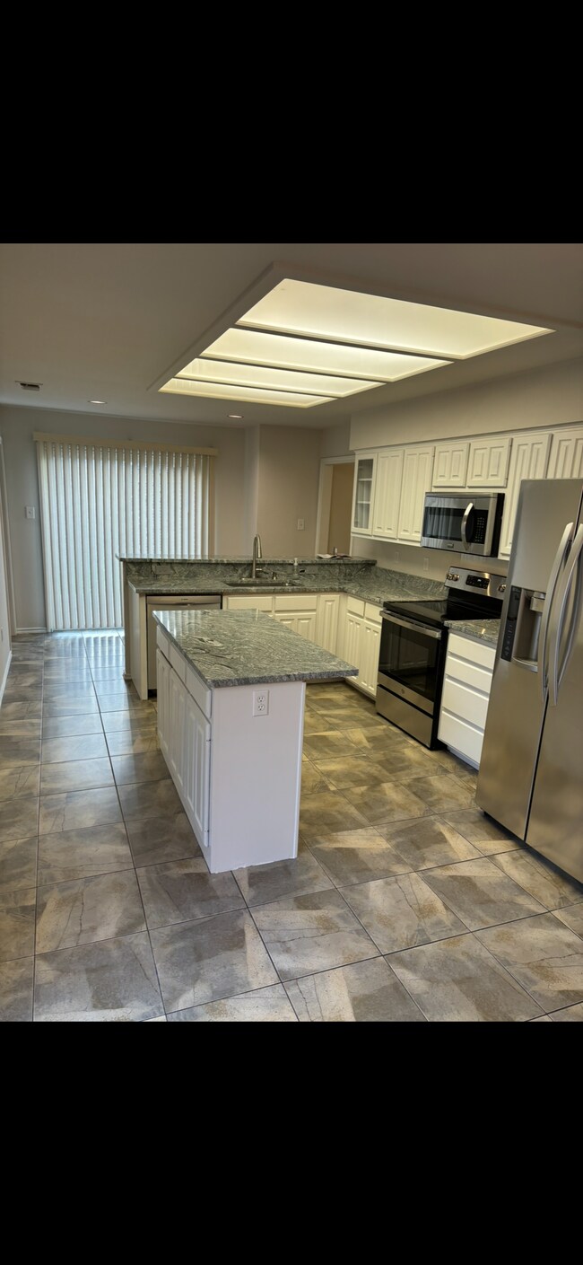 Breakfast nook in the kitchen area - 1009 McCoy Dr
