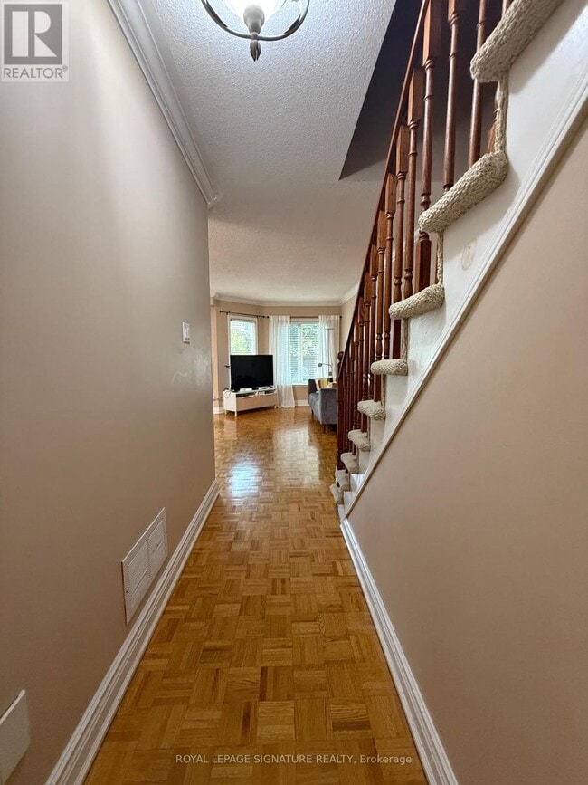 Building Photo - 1133 Westview Terrace