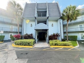 Building Photo - 9201 Lime Bay Blvd