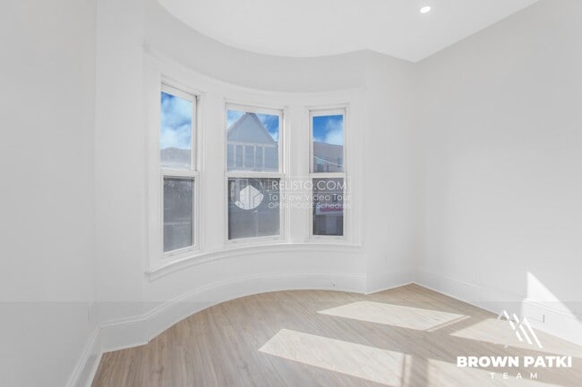 Building Photo - 1334 9th Ave