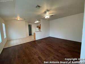 Foto del edificio - 11240 Center Point Rd