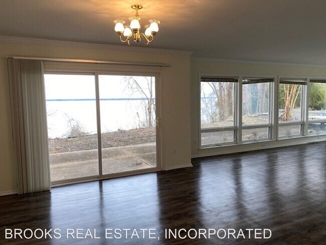 Building Photo - 3 br, 2.5 bath House - 9920 Sycamore Landi...